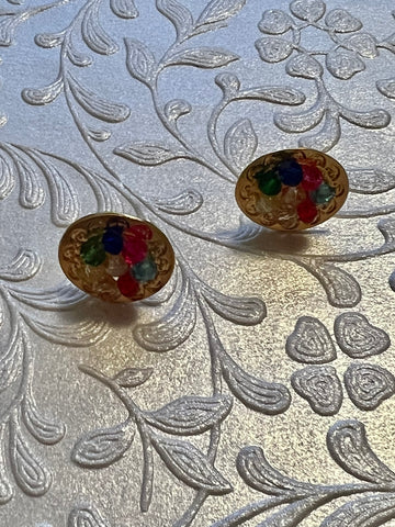 N Oval multicolor stones earrings