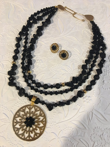 Black 3 layered necklace